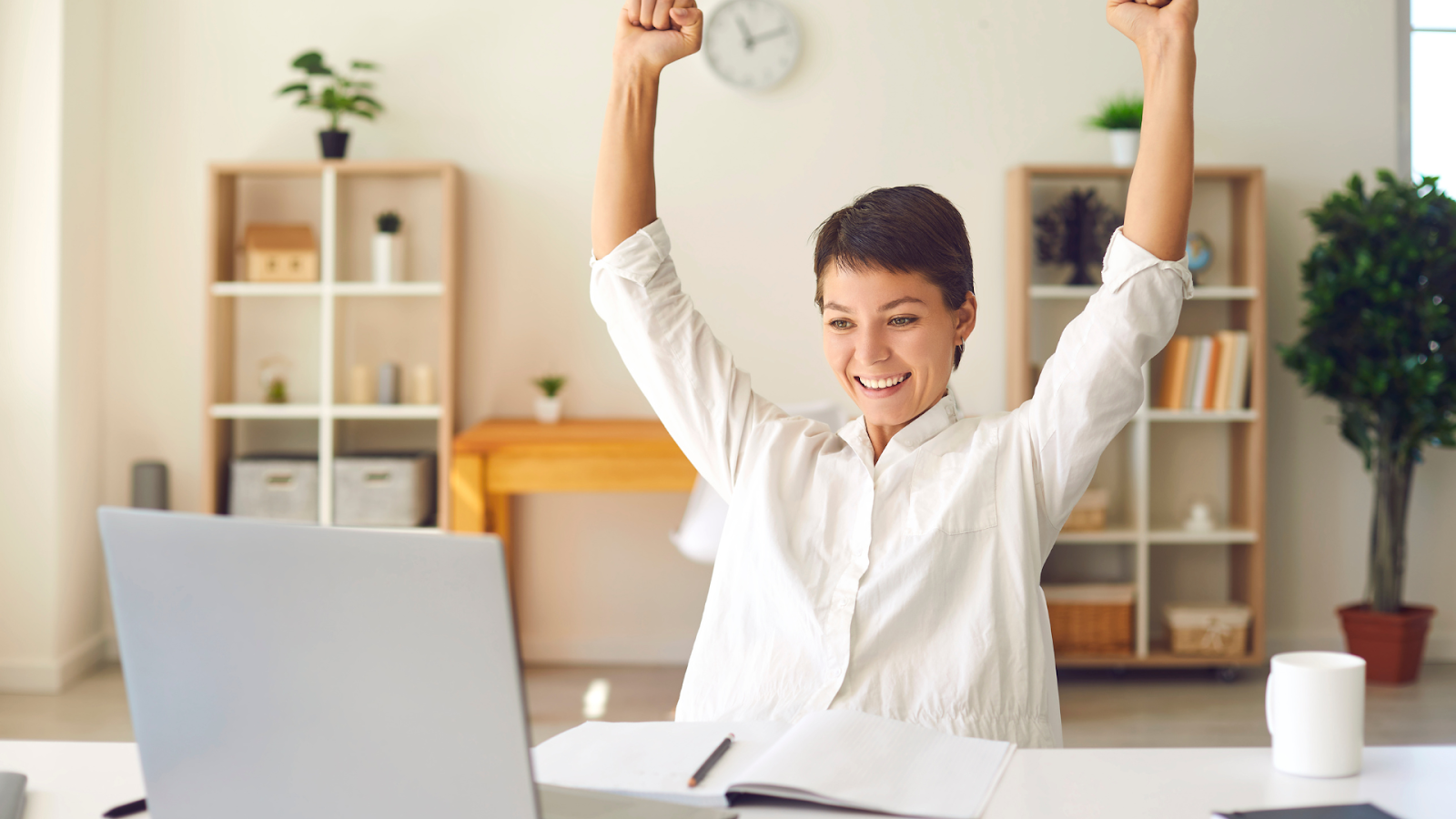 How to Encourage Employee Recognition in a Hybrid Work Environment