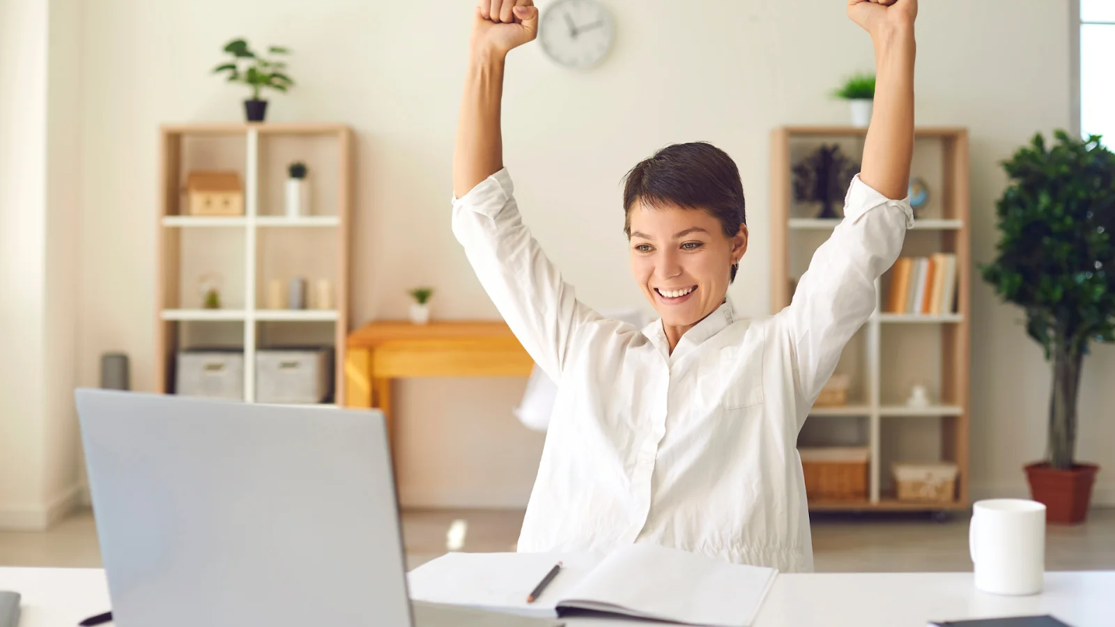 How to Encourage Employee Recognition in a Hybrid Work Environment